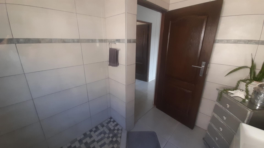 2 Bedroom Property for Sale in Leloko North West